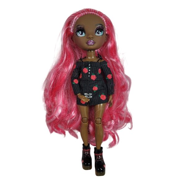 Rainbow High Daria Roselyn Doll Series 3 Original Clothing Pink Hair 11 PCS MGA - Picture 2 of 10